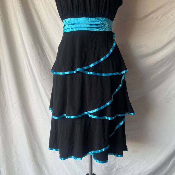 Deb Vintage Blue Satin black flowy party dress - Picture 4 of 7